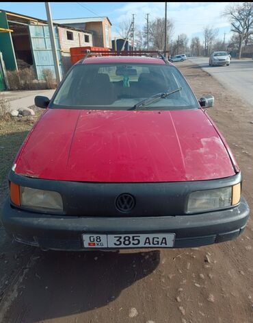 Volkswagen: Volkswagen Passat: 1993 г., 1.8 л, Механика, Бензин, Универсал