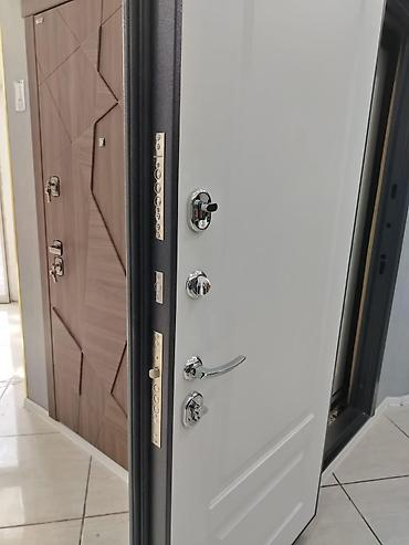 seyf qaplar: Metal Baget (2 xonça) Kateqoriya: Seyf qapıları Ölçü: 96x205, 96x215 — 7