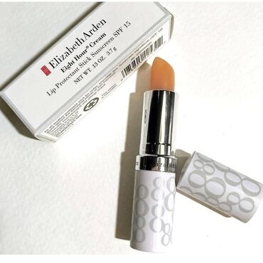 četka za feniranje i sušenje kose: Elizabeth Arden Eight Hour krema za zaštitu usana sa SPF 15 pruža
