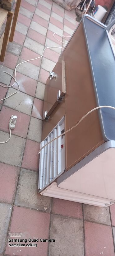 Soyuducu vitrinləri: Mağaza/vitrin soyuducusu və dondurucu Dondurucu (şüşə sürgülü qapaqlı) — 22