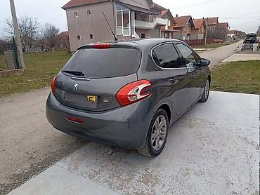 smart multimedija: VRATA ZA PEUGEOT 208 | Originalni polovni delovi — 3