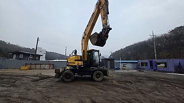 Экскаваторы: Экскаватор, Hyundai, 2017 г., Колесный — 2