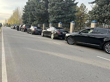 bus: Легковое авто, Пункт назначения: Иссык-Куль, Количество мест: 4, Лицензия №: ЮПП Б-148 — 5