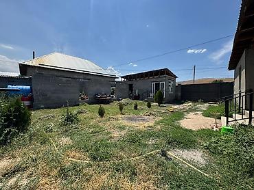 Продажа коттеджей и домов: 🏡 Продаётся дом в селе Арчалы! ✅ Участок — 10 соток (28×35 м) ✅ Дом — — 2