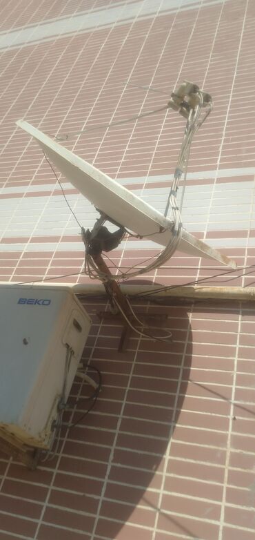 Peyk antenaları: Yupiter firmasının HD keyfiyyətli peyk antenası. Televiziya yayımını — 8