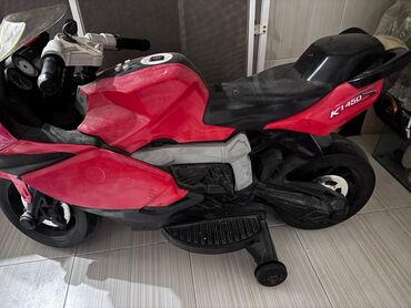 Uşaq üçün elektrik maşınları: El…Uşaq uçun Moto 50azn satilir. Tam islekdi.Ünvan Hezi Aslanov