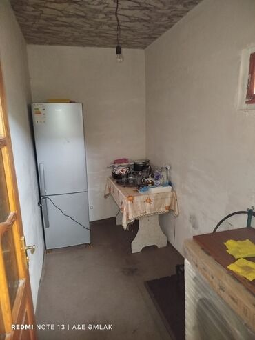 Həyət evləri və villaların satışı: Maştağa qəs. 2 otaqlı, 60 kv. m, Kredit yoxdur, Orta təmir — 10