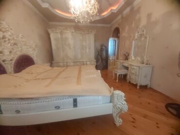 Uzunmüddətli kirayə evlər: 400 kv. m, 7 otaqlı -da lalafo.az — 8 Uzunmüddətli kirayə evlər: 400 kv. m, 7 otaqlı — 8