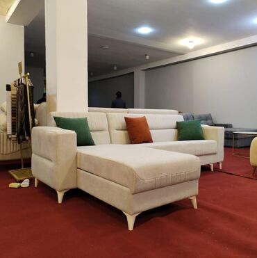 çat ruletka: Künc divan
