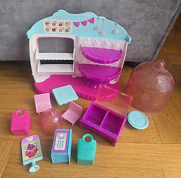 converse duks: Shopkins Cupcake Queen Cafe set za igru, poslasticarnica za kolace — 1