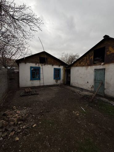 кызыл аскере: Дом, 36 м², 4 комнаты, Агентство недвижимости, Старый ремонт
