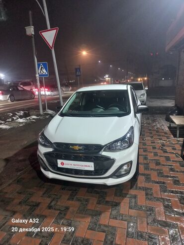 Chevrolet: Chevrolet Spark: 2020 г., 0.1 л, Вариатор, Бензин, Хэтчбэк — 4