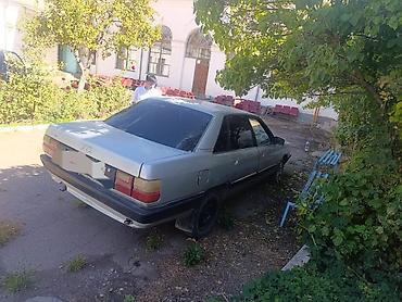Audi 100: 1989 г., Седан