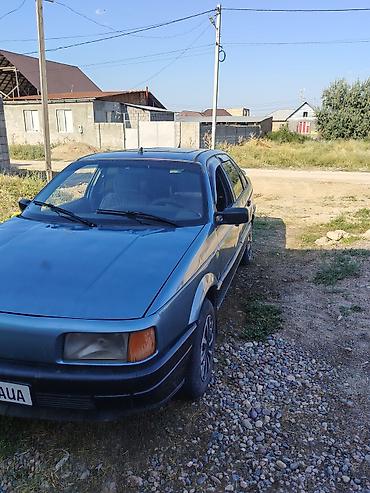 pass: Volkswagen Passat: 1991 г., 1.8 л, Бензин, Лифтбек — 2