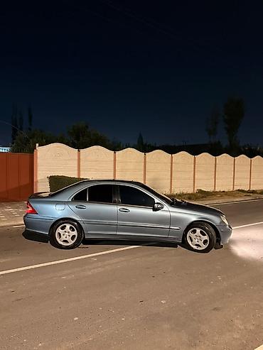 мотор на 211: Mercedes-Benz C-Class: 2002 г., 2 л, Механика, Бензин, Седан — 3