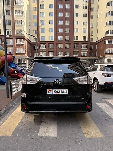 тае: Toyota Sienna: 2019 г., 3.5 л, Автомат, Бензин, Минивэн — 4