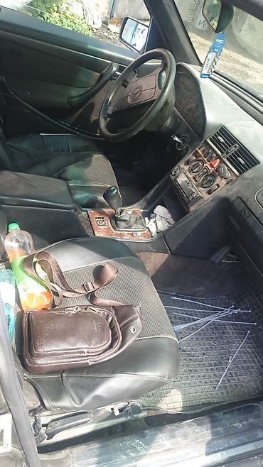 Унаа сатуу: Mercedes-Benz C-Class: 1997 г., 2.4 л, Кол менен иштөөчү, Бензин, Седан — 3