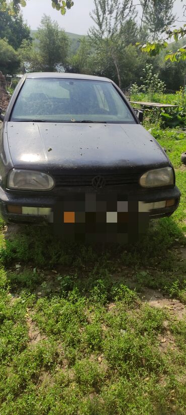 Транспорт: Volkswagen Golf: 1993 г., 1.8 л, Бензин, Хетчбек