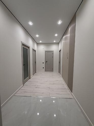 с хранения: 82 м², Без мебели — 9