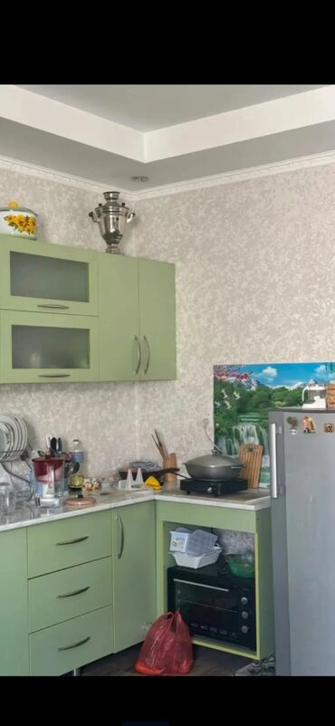 помищение в аренду: 55 м², 3 комнаты, Парковка, Сарай, Забор, огорожен