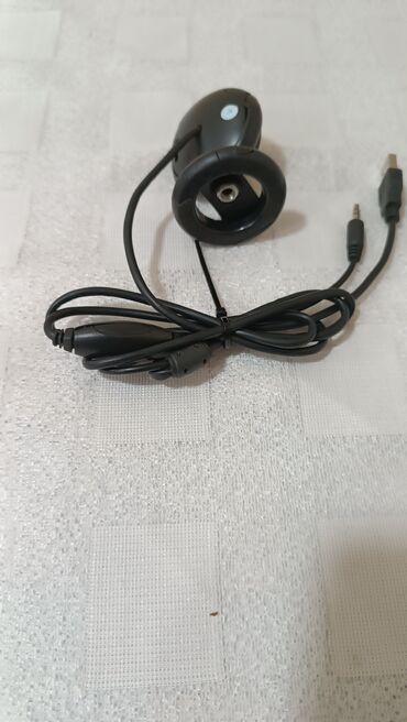 Mauslar: Kompüter sıçanı Logitech, təzədir upakovkada. 
Mous, mışka — 9