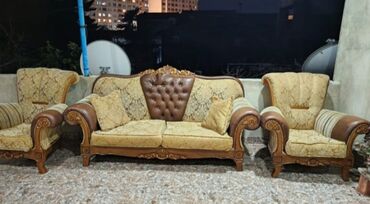 işlenmiş divan kreslo: Tecili satilir. Qiymet razılaşma yolu ilə. Maraqlananlar nomresi ile