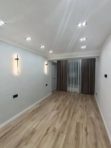 продаю 2х ком кв бишкеке без ремонта токтогул ткрусбекова: 2 бөлмө, 66 кв. м, Элитка, 2 кабат, Евроремонт