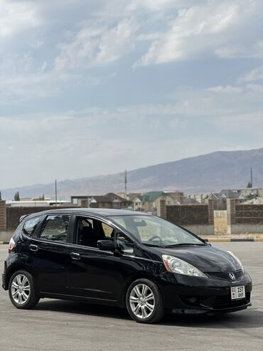 полик 5 д: Honda Fit: 2009 г., 1.5 л, Автоматические, Бензин, Хэтчбэк