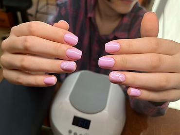 Маникюр, педикюр: Маникюр гигиенический 500 Маникюр с покрытием 900 Педикюр — 7