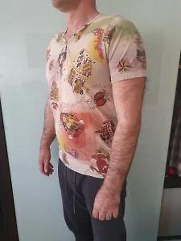 Majice: CUSTO BARCELONA,VEL. XL, WE ARE JUST ANGELS, VEL. L | Svaka po 3000 — 8