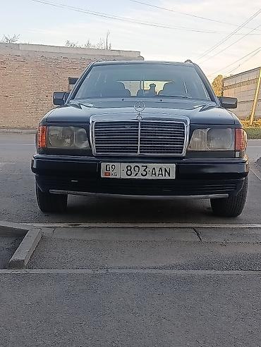 18 235 55: Mercedes-Benz E-Class: 1992 г., 2 л, Механика, Бензин, Универсал — 9