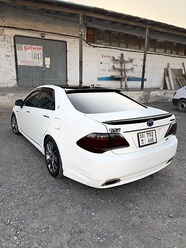 Toyota: Toyota Crown: 2010 г., Автомат, Бензин, Седан — 6