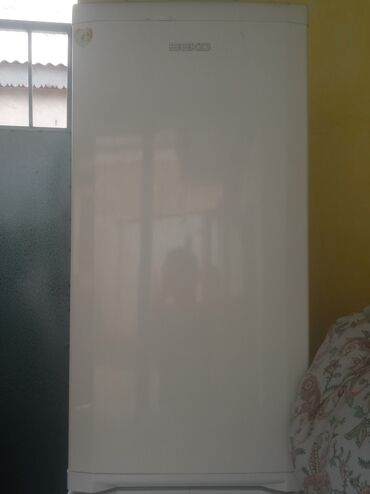 куплю бу холодильник в бишкеке: Холодильник Beko, Б/у, Двухкамерный, 55 * 2 * 43