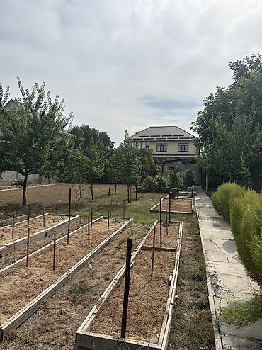 бир: Продается дом новопокрока, Общей площадью 400 м² . Количество — 8
