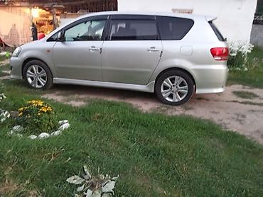 Продажа авто: Toyota Ipsum: 2003 г., Минивэн — 2