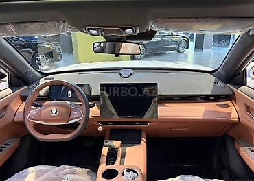 авто прадажа: Changan UNI-Z krossover təqdim olunur. Avtomobil ağ rəngli kuzova — 4