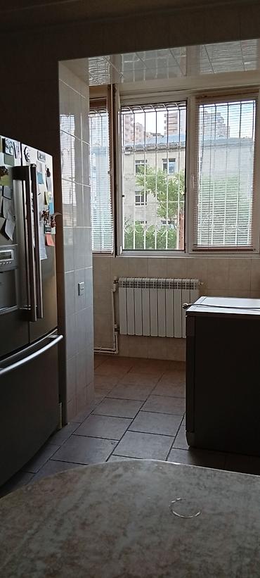 Mənzillər: Bakı, Yasamal, 4 otaqlı, Köhnə tikili, m. Elmlər Akademiyası, 90 kv. m — 9