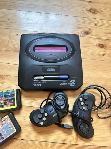 Digər oyun və konsollar: SEGA 15 ildirki mendedi 8 oyunlar 2 pult tam ideal vezyetde qalıb