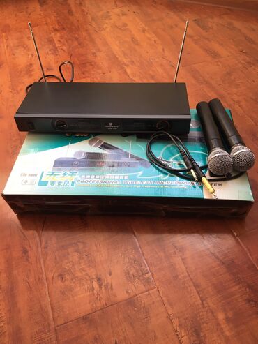 Вокальные микрофоны: Радиосистема с 2 беспроводными микрофонами — 2