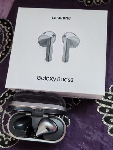 İnformatika: 5 ay əvvəl almışam. Təəssüf ki, konfransda qulaqlığın (Galaxy Buds3)