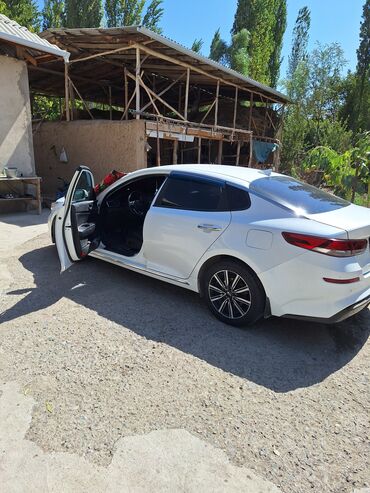 сдаётся авто с последующим выкупом: Kia Optima: 2018 г., 0.2 - engine capacity л, Автомат, Бензин, Седан