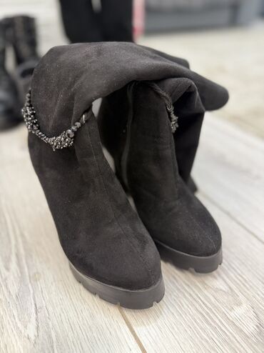 белорусская обувь для проблемных ног бишкек: Женские черные ботфорты/сапоги из замши с отворотом. - Материал