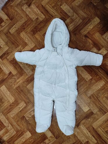 зимняя обувь адидас: Зимний детский комбез 80 см бреда Baby go 1200 сом