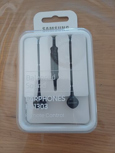 Ηλεκτρονικά: Samsung earphones HS1303 με βύσμα 3,5mm. Η συσκευασία ανοίχτηκε μόνο