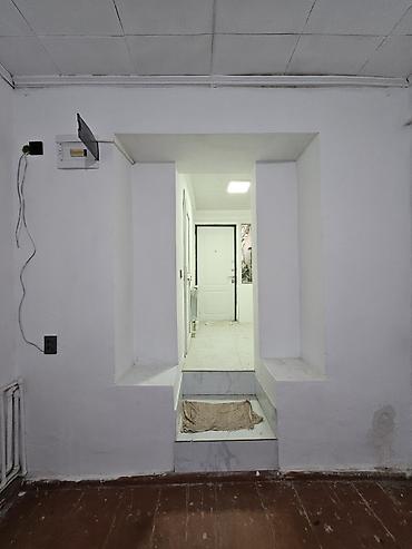 Комнаты: 50 м², С мебелью частично — 3