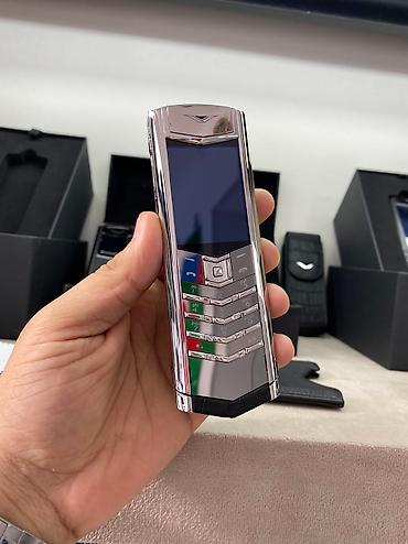 butun telefonlar: Kredit Tek Sexsiyyet Vesiqesi Ile Birkartnan 3-6 Aya Odenis. !!! — 4