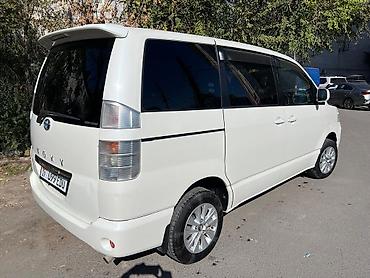 диска релс: Toyota Voxy: 2003 г., 2 л, Автомат, Бензин, Минивэн — 8