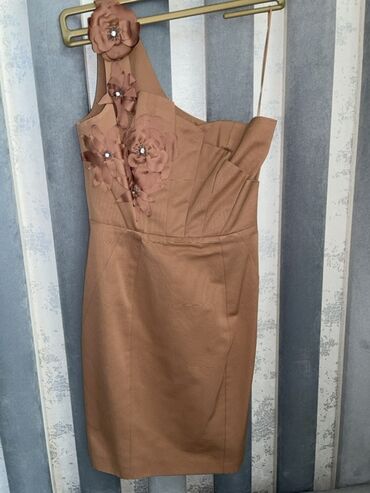 Tünd bej,gul qurusu rəngli elegant kokteyl/gecə geyimi.34/XS razmer -