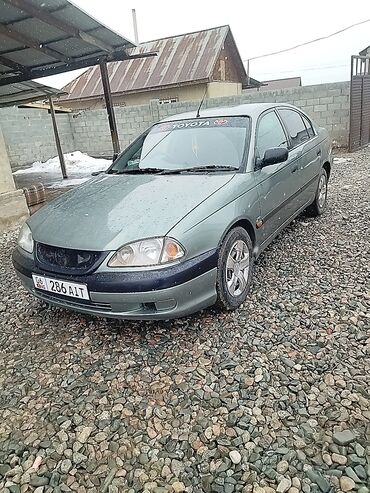 Toyota: Toyota Avensis: 2001 г., 1.8 л, Автомат, Бензин, Седан