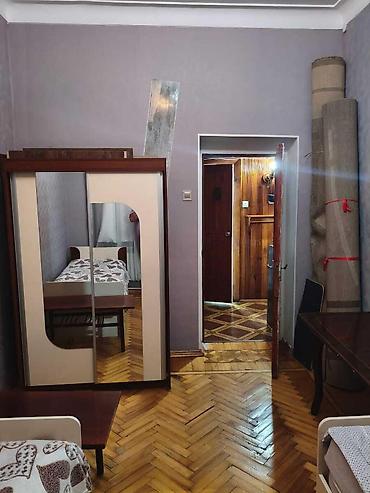 badamdarda satilan evler: Bakı, 3 otaqlı, Köhnə tikili, m. Nəriman Nərimanov, 80 kv. m — 8